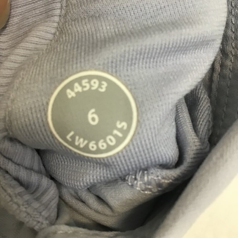 Lululemon Studio Crop Fossil Size 6 - image 6